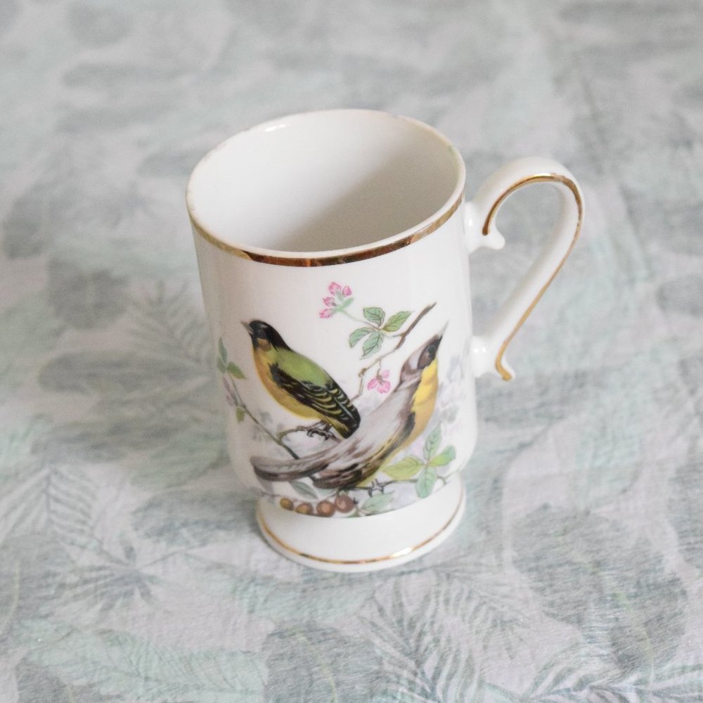 ROYAL CROWN Vintage Gold Trim Pedestal Birds Porcelain Teacup Mug | 8 oz.